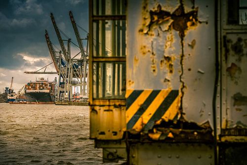 Der Hamburger Hafen mit seinen Containerterminals von Ingo Boelter