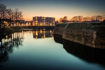 Ravelijn in Bergen op Zoom tijdens zonsondergang van Rick van Geel