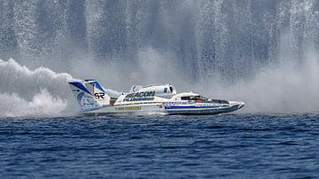 H1 Unlimited hydroplane raceboot. van Jaap van den Berg