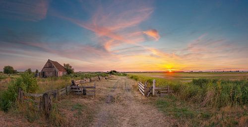 Kippenschuur Den Hoorn Texel zonsondergang