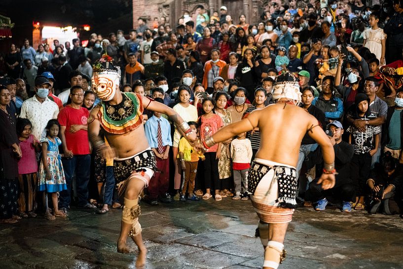 De dansers van Nepal van Yme Raafs