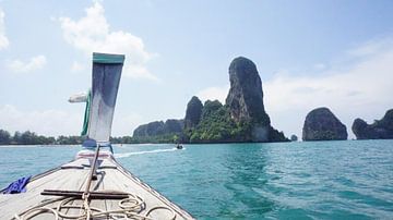 'Escape from Railay', Andaman sea, Thailand von LÉON ROEVEN