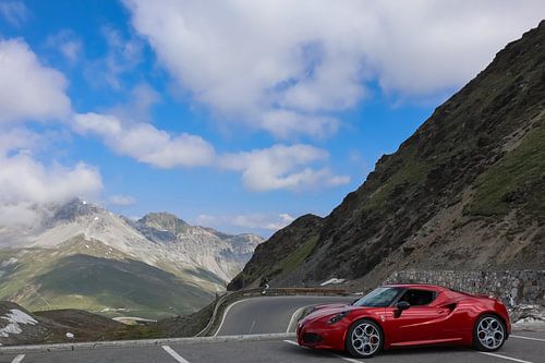 Alfa Romeo 4C in de bergen