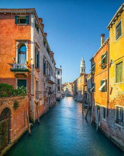 Venetiaanse zonsondergang in het Rio de la Pleta kanaal