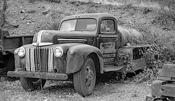 Oude auto’s en vrachtwagens in Hayes Arizona USA