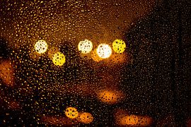 Golden raindrops by Linda Hanzen