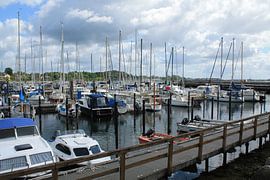Marina cloudy by Bengt Schrum