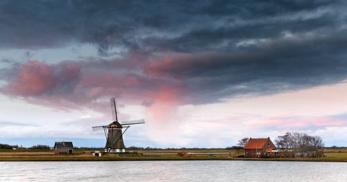 Windmill "Het Noorden" at Oosterend on Texel during sunrise