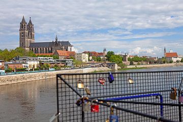 Magdeburger Dom von der Hubbrücke aus gesehen von t.ART