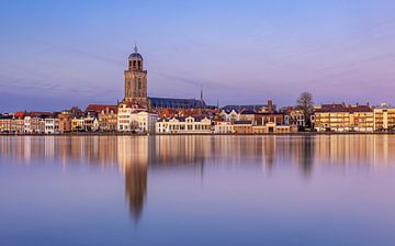 Net na zonsondergang in Deventer, Nederland van Adelheid Smitt