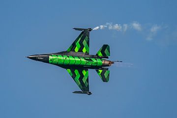 F-16 General Falkon in de lucht van Jolanda Aalbers