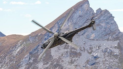 Zwitserse Eurocopter AS 532UL Cougar.