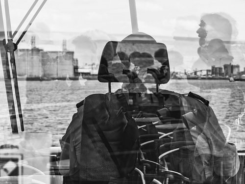 Mann im Rotterdamer Hafen 2/3