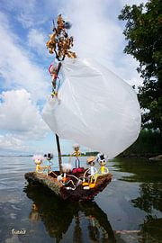 Fubby's auf einem hölzernen Segelboot Werbeumgebung.
