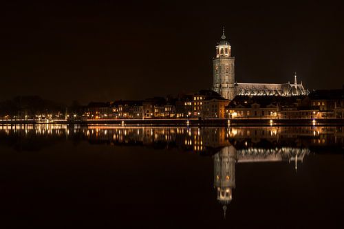 Deventer an der IJssel bei Nacht Spiegelung