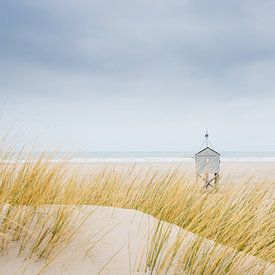 Terschelling drenkelingenhuis aan zee waddeneiland van Terschelling in beeld