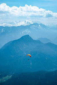 Gleitschirmflieger über den Berchtesgadener