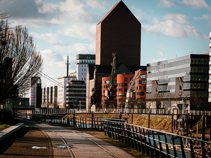 Duisburg Innenhafen (silo) par Christian Borgert