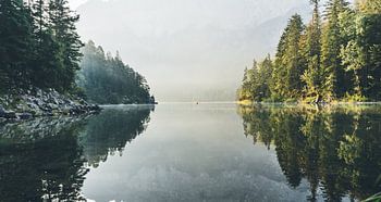 Sonnennaufgang Bergsee