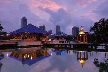 Der Seema Malakaya Tempel von Colombo in Sri Lanka von Roland Brack