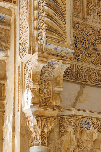 Detail van Moors stucwerk in het Alhambra