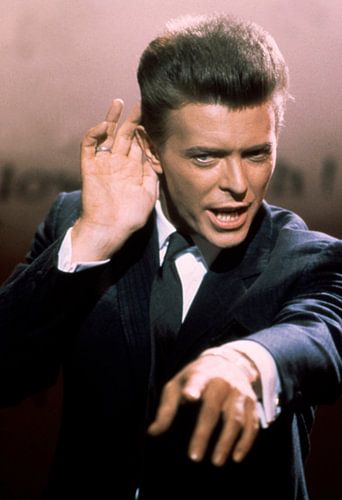 Davis Bowie in Absolute Beginners