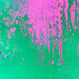 Modern artwork in lilac on green steel. Series: Mixed media by Studio Pieternel
