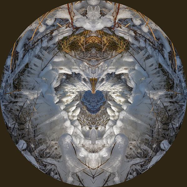 Art with ice by Greet ten Have-Bloem
