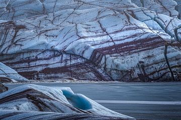 blauw geaderd ijs van Peter Poppe