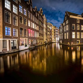 Grachtenpanden aan de zeedijk in Amsterdam van Fotografiecor .nl