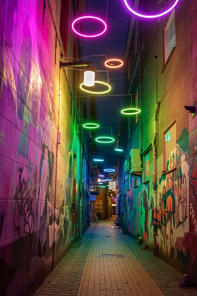 Papengang im bunten Neonregen - Groningen von KB Design & Photography (Karen Brouwer)