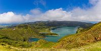 Panorama van Lagoa do Fogo (Azoren) van Easycopters thumbnail