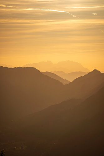 Zonsondergang over de Säntis en zijn silhouet
