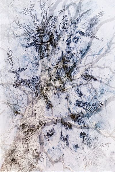 Abstract digitale bewerking van boom in combinatie met tekening van Marianne van der Zee