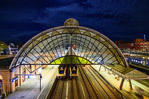 Der Bahnhof von Zwolle am Abend
