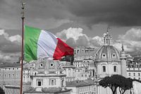 Italienische Flagge, fotografiert in Rom, Italien