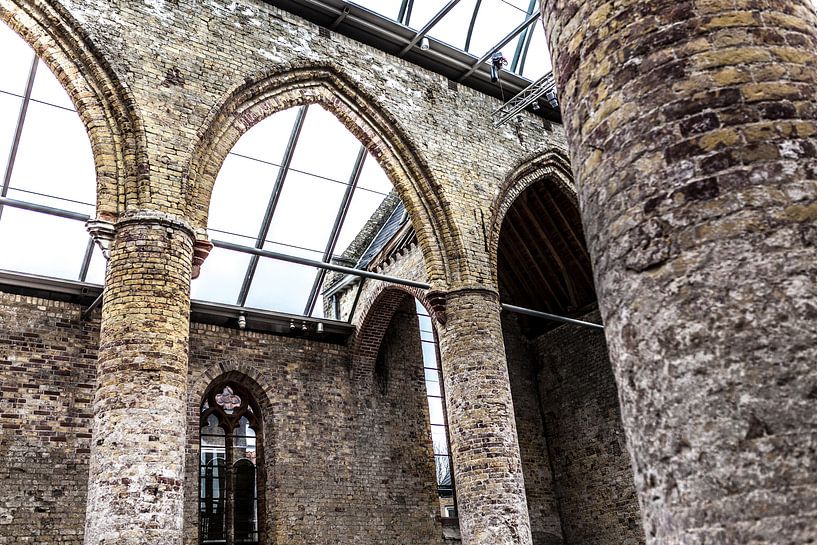 De Broerekerk in Bolsward van Willy Sybesma