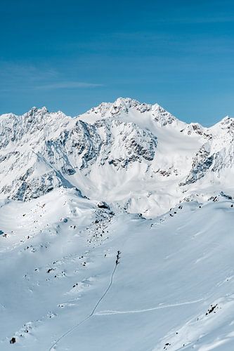 Winteruitzicht op de Tiroolse Alpen