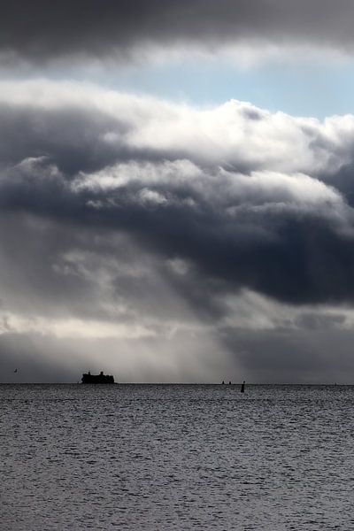 Schiff im Sturm von Mooi op Terschelling