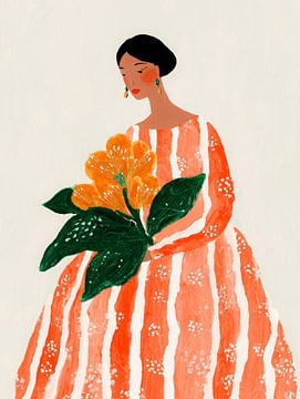 Vrouw in gestreepte oranje jurk met grote bloem en elegante sieraden