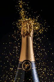 Champagne fles met gouden glitters van Corrine Ponsen