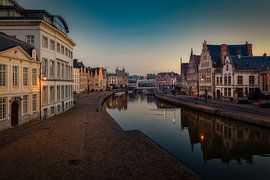 De Korenmarkt in de ochtend