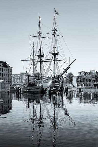 Schiff Amsterdam au musée maritime d'Amsterdam - N&amp;B par Werner Dieterich