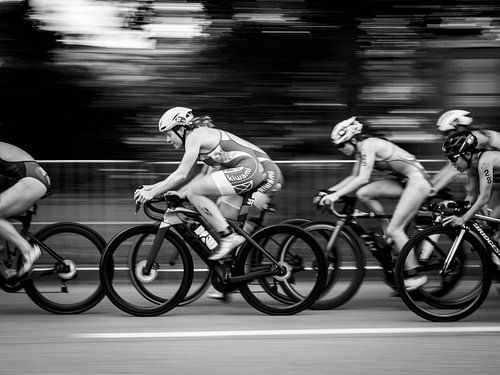 Triathlon Hamburg Rennradfahrer - Ironman Sport Läuferin Olympia Fahrrad Rennrad