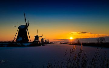 Windmolens in de winterochtend (3) van Rob Wareman Fotografie