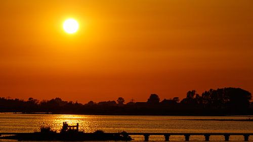 Amour et coucher de soleil