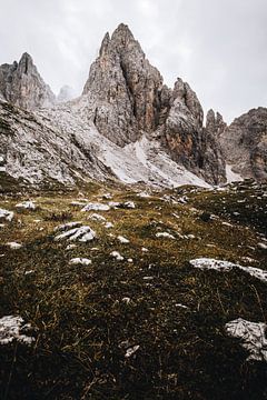 Stenen Italiaanse berg landschap van Graphx