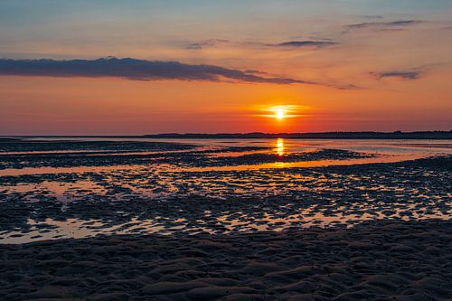 Zonsopgang in de Waddenzee op het eiland Amrum