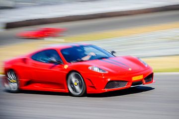 Ferrari 430 Scuderia sportwagen op hoge snelheid van Sjoerd van der Wal