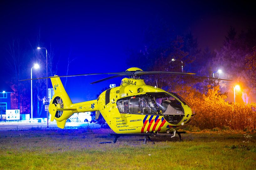 Trauma helicopter Lifeliner 1 on the ground on the Hard by Stefan Verkerk fotografie